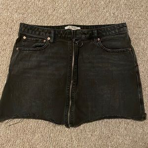 WE THE FREE Black Zipper Denim Skirt